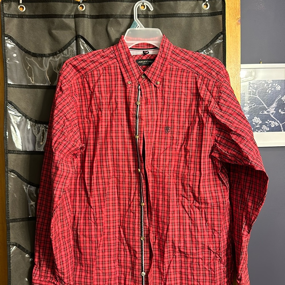 Men’s ariat  long, sleeved pro series button-down